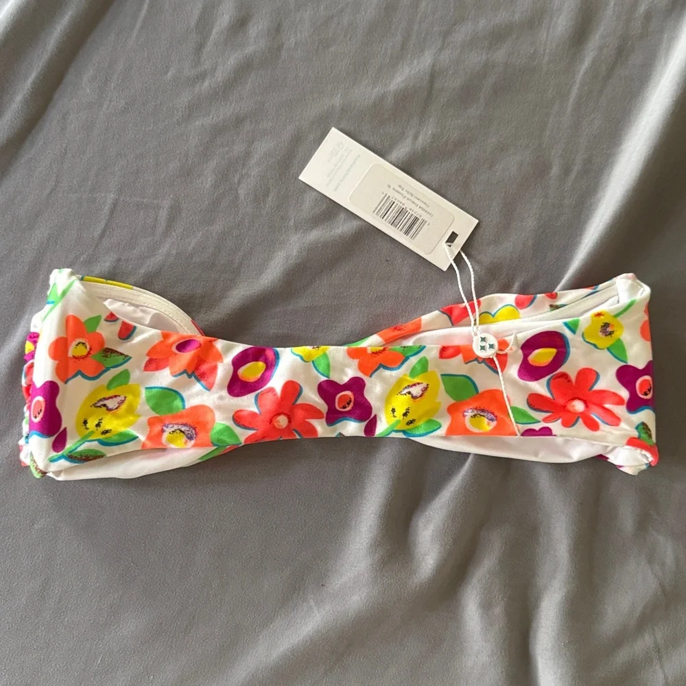 NWT FRANKIES BIKINIS Crescent Shine Bandeau Bikini Top, French Flowers, size M